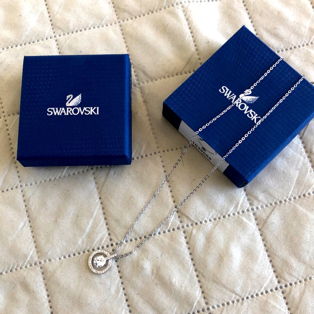 NWOT Authentic SWAROVSKI Necklace